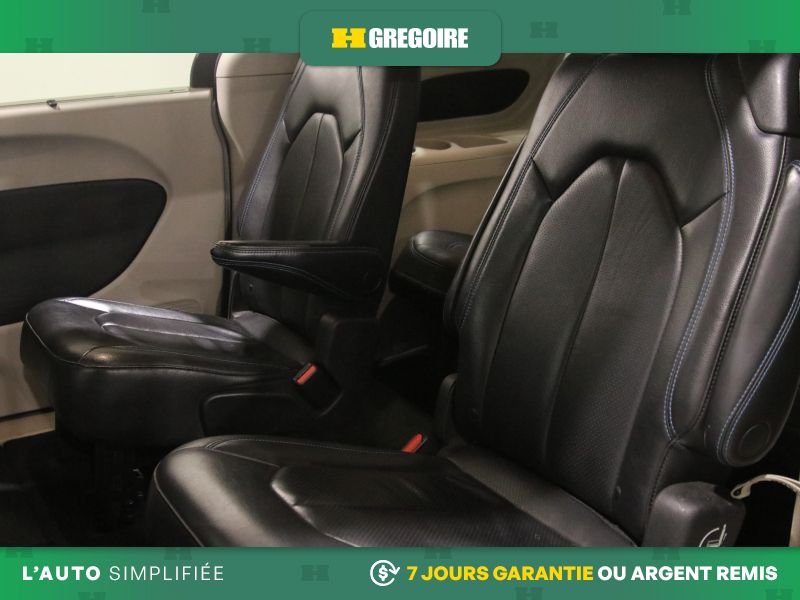 2021 Chrysler Pacifica Grey Blainville - photo #27