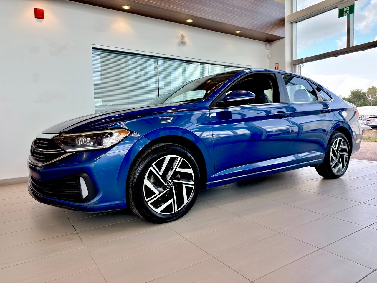 2022 Volkswagen Jetta Blue Notre-Dame-des-Prairies - photo #3