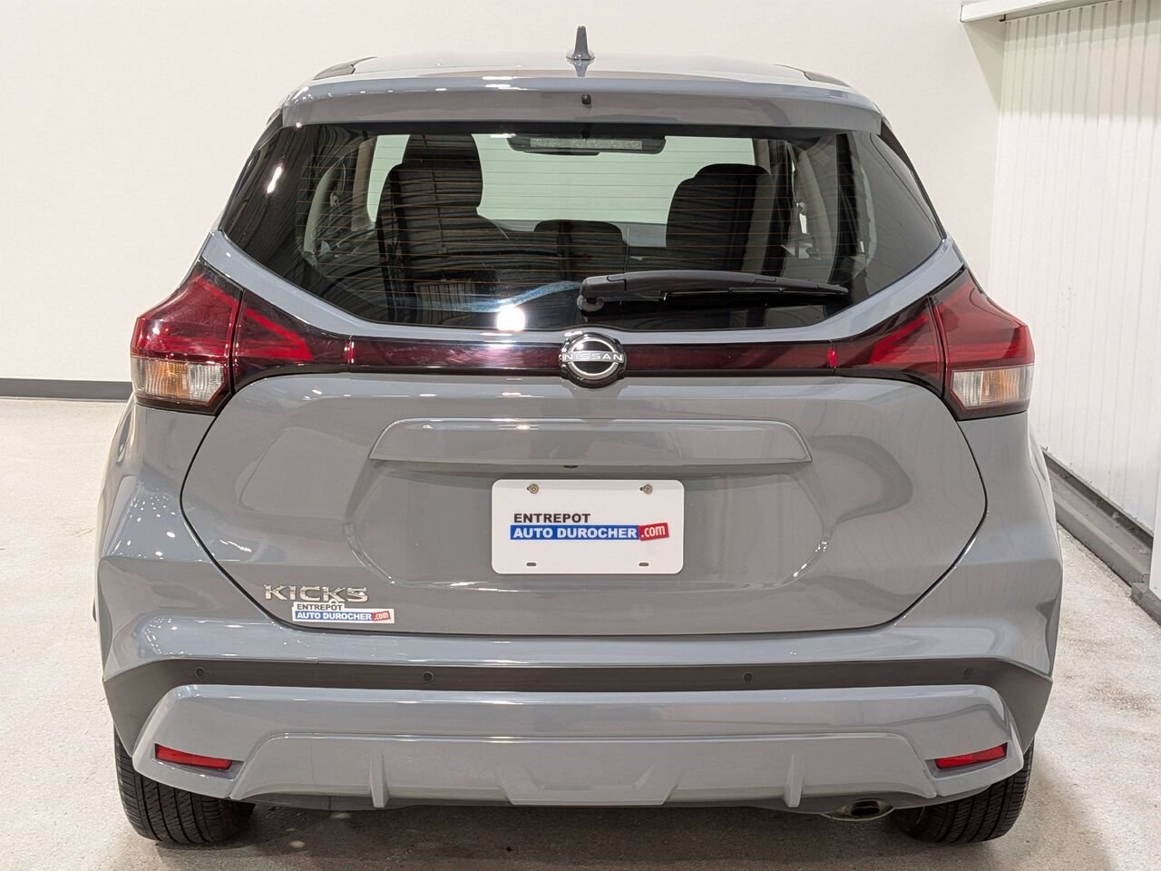 2024 Nissan Kicks S FWD Grey Val-David - photo #5