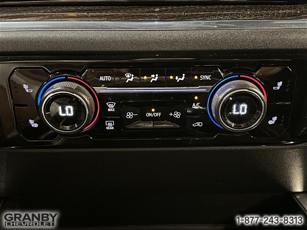 Chevrolet Silverado 1500 LT Trail Boss crewcab boite 6.6 diesel | 26-0901B 2024 Beige Granby - photo #17