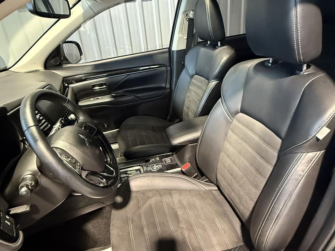 2020 Mitsubishi Outlander Blue Rouyn-Noranda - photo #10