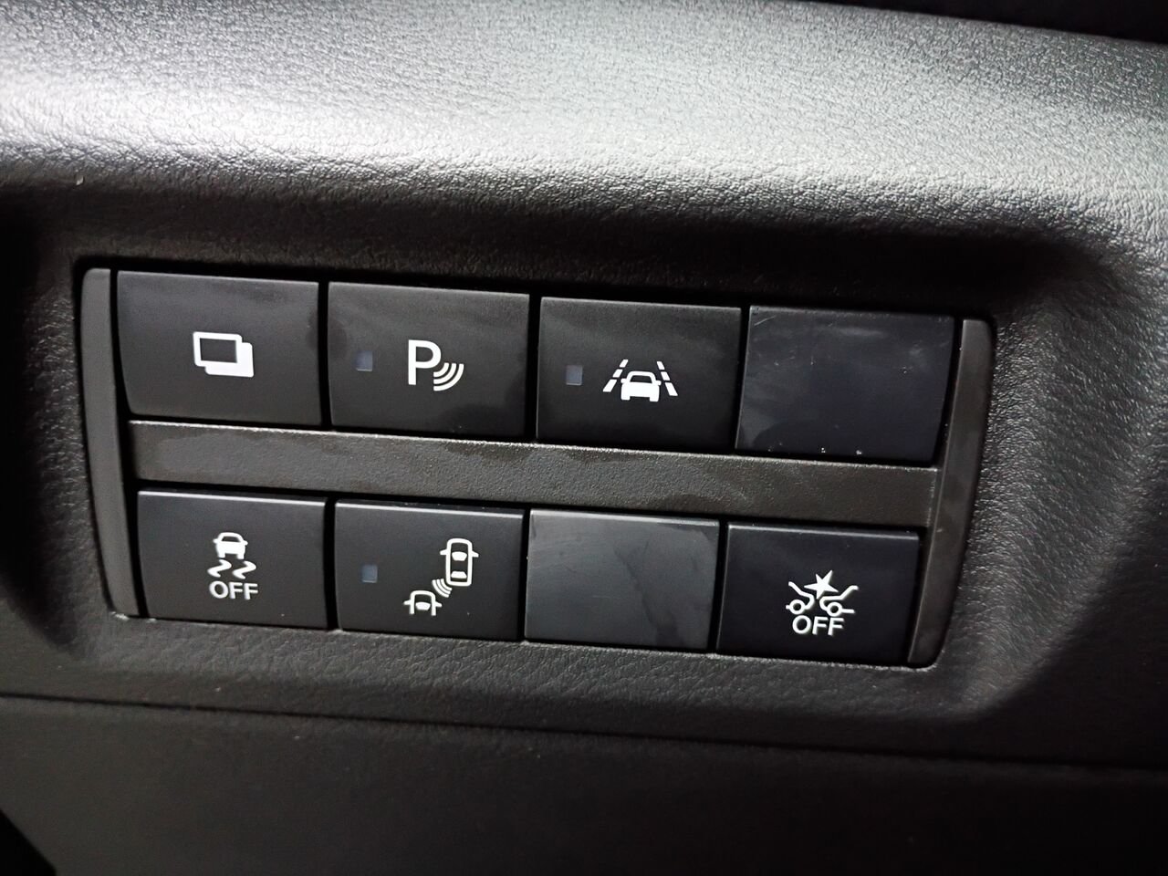 2021 Nissan Kicks Black Blainville - photo #17