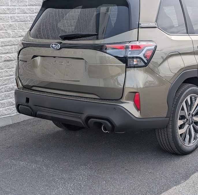 2026 SUBARU Forester PREMIER Autumn Green Metallic