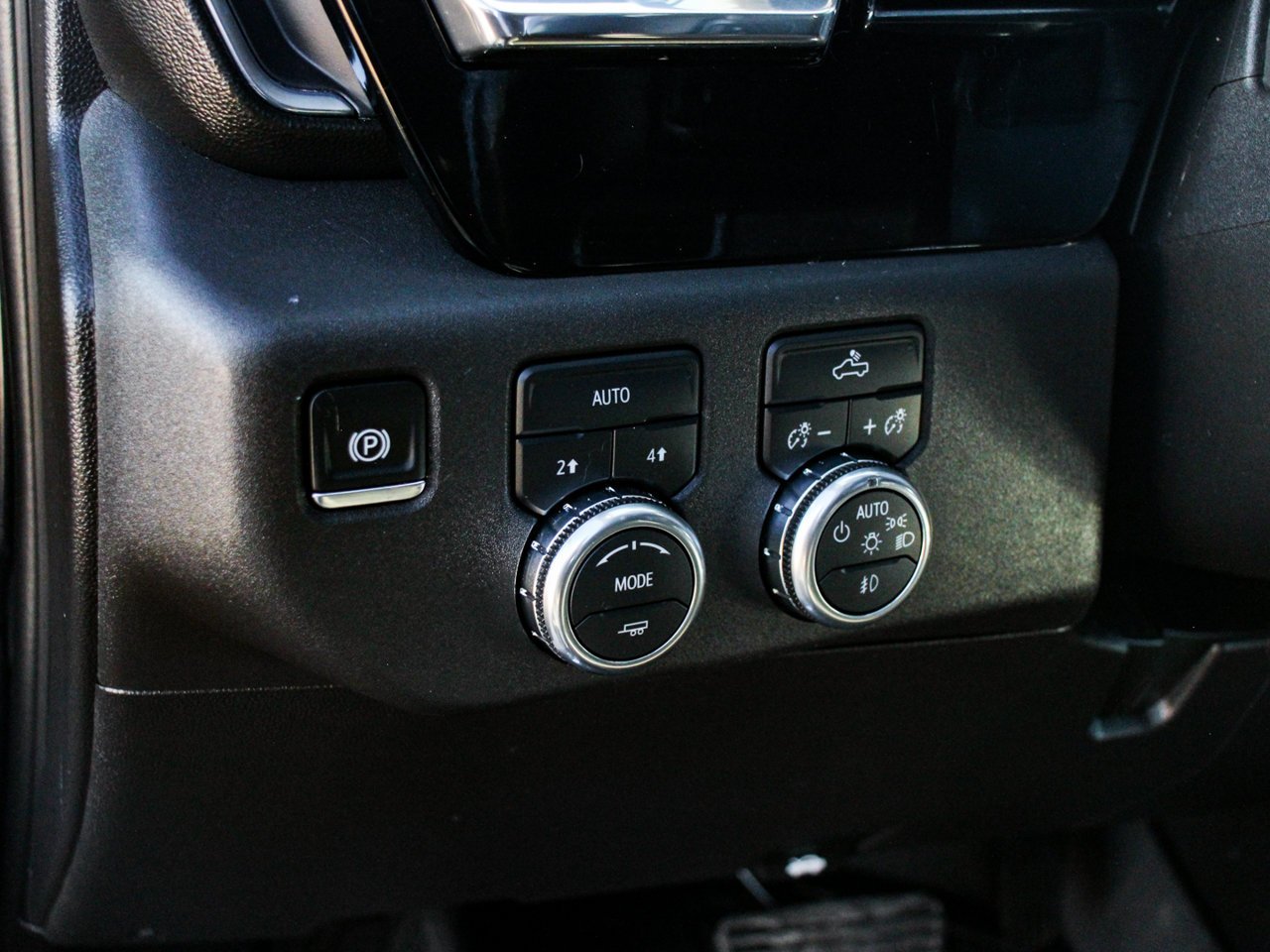 2024 GMC Sierra 1500 4WD Crew Cab 147 Elevation Grey Sherwood Park - photo #17