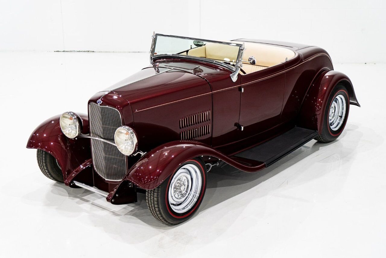 Ford Highboy Lobeck creation spectacular presentation **PRICE IN USD** 1932 Rouge Montréal - photo #29