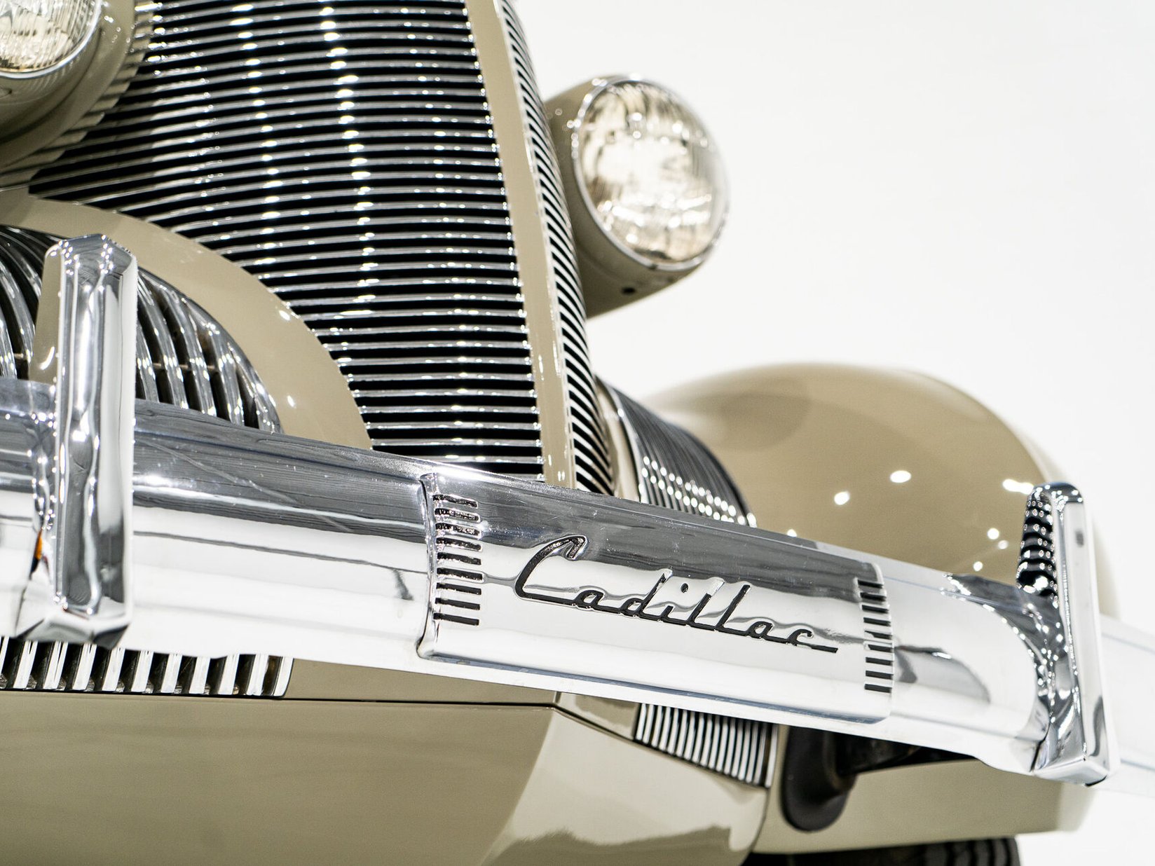 Cadillac Series 75 1 of 27 built. Former CCCA National first prize winner *PRICE IN USD* 1939 Brun Montréal - photo #23