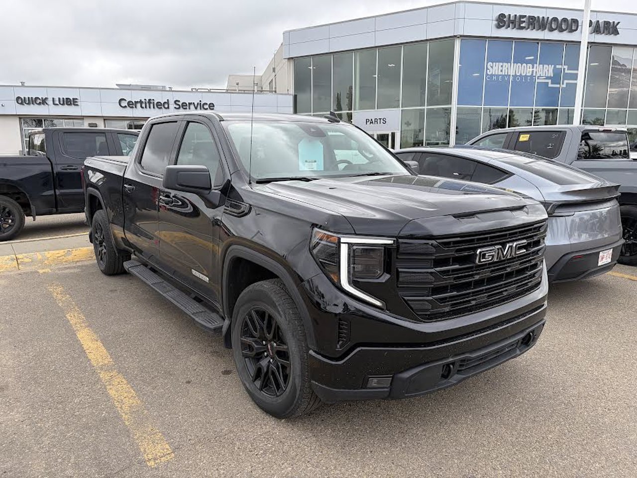 2024 GMC Sierra 1500 4WD Crew Cab 147 Elevation Black Sherwood Park - photo #1