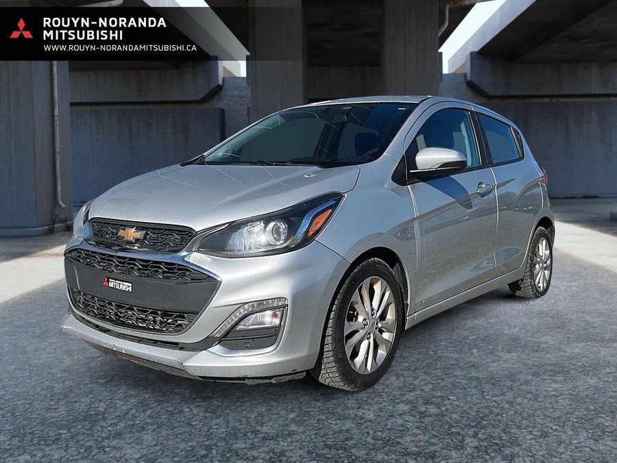 Chevrolet Spark LT à hayon 4 portes CVT avec 1LT 2020 Gris