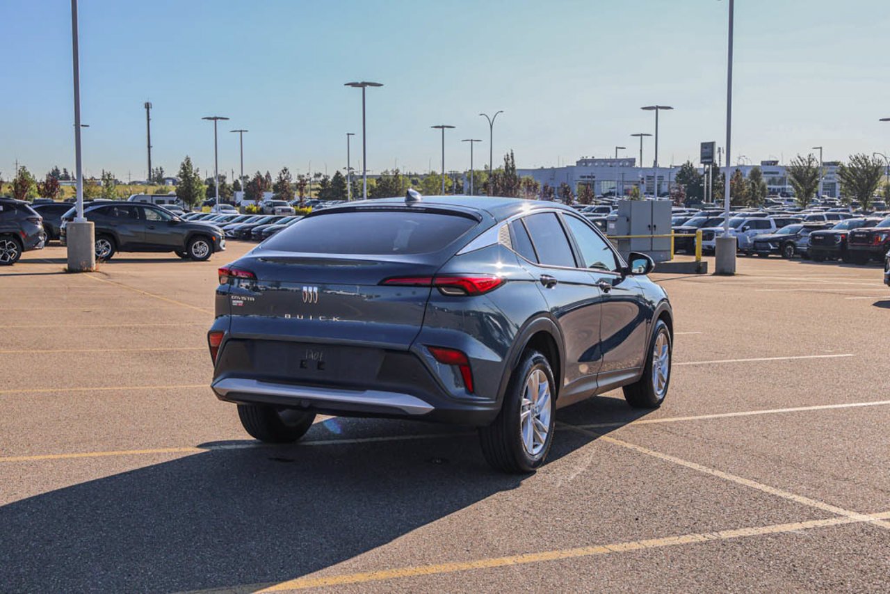 2024 Buick Envista FWD 4dr Preferred Blue Sherwood Park - photo #8