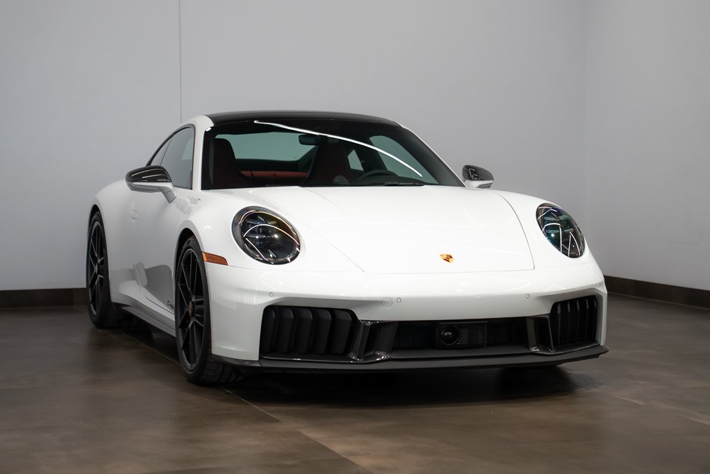 2026 Porsche 911 Carrera 4 GTS Coupe \\ NO LUXURY TAX White Kirkland - photo #3