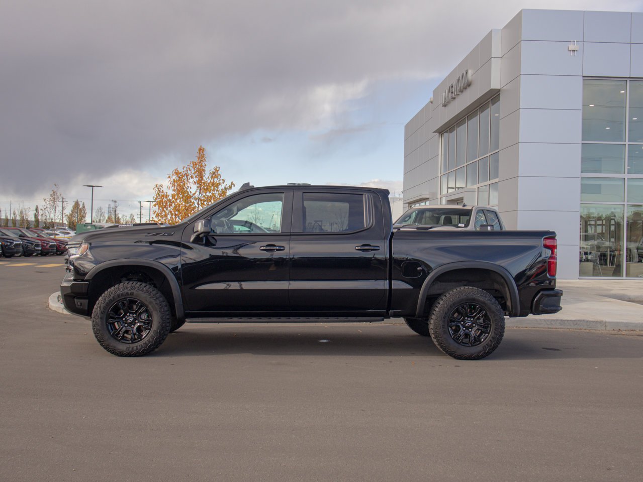 2024 Chevrolet Silverado 1500 4WD Crew Cab 147 ZR2 Black Sherwood Park - photo #6
