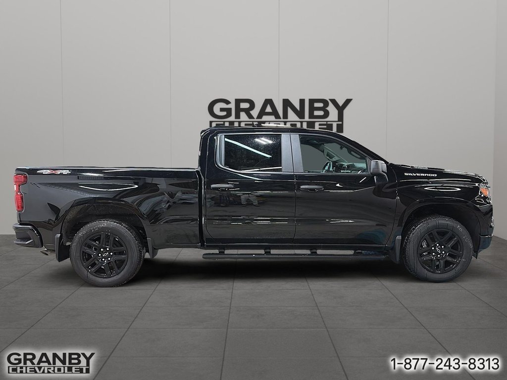 2026 CHEVROLET Silverado 1500 K1500 SILVERADO CREW CAB CUSTOM STD/BOX (1CX) | 26-0791 BLACK Granby - photo #3