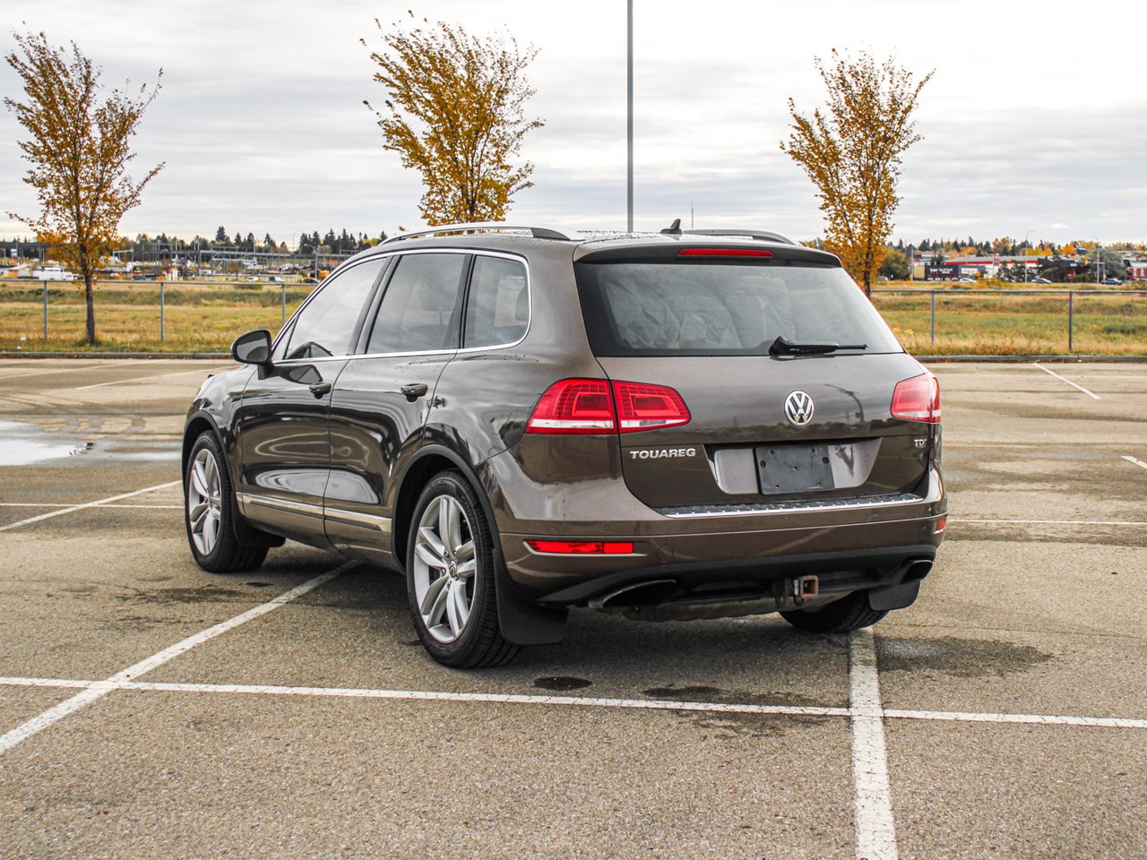 2014 Volkswagen Touareg 4dr TDI Execline Brown Sherwood Park - photo #5