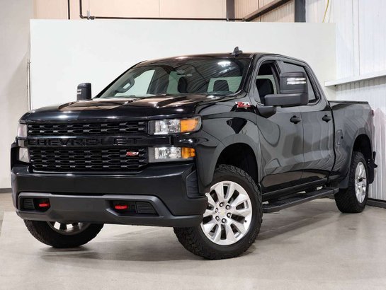 2022 Chevrolet Silverado 1500 LTD 4WD Crew Cab 157" Custom Trail Boss Black