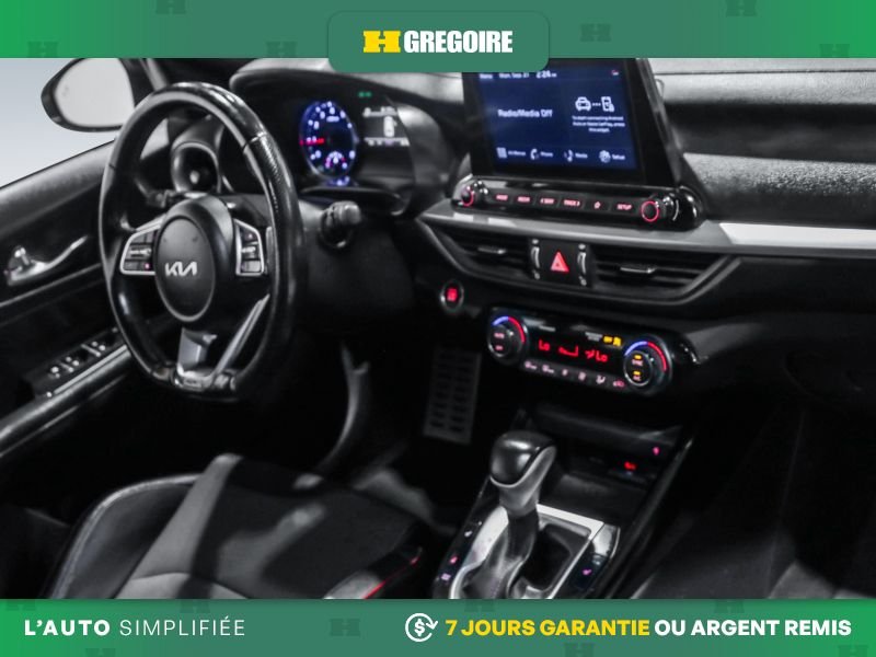 Kia Forte5 2022 Blanc Laval - photo #24