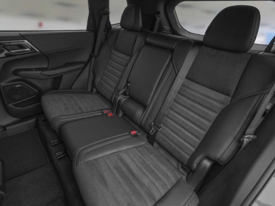 2026 MITSUBISHI Outlander LE S-AWC White Diamond