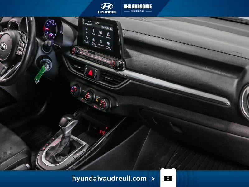 2020 Kia Forte White Laval - photo #32