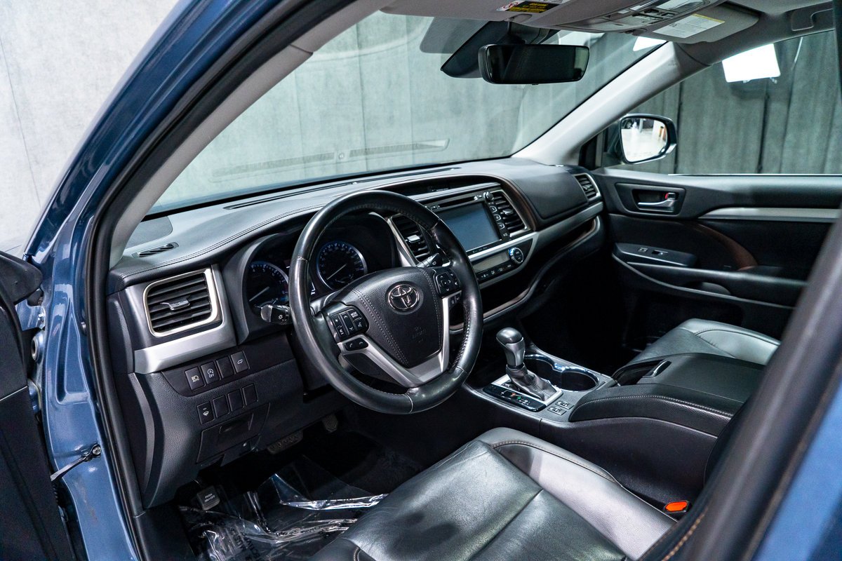 Toyota Highlander XLE AWD CUIR TOIT OUVRANT 2019 Bleu Montréal - photo #6