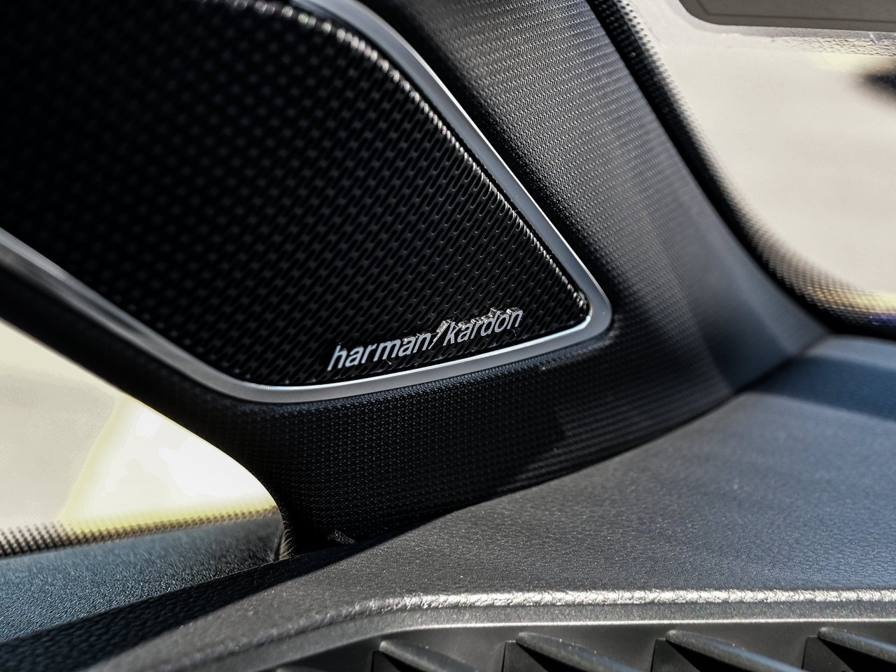 2026 Volkswagen Golf R Black Edition DSG Blue Sherwood Park - photo #22
