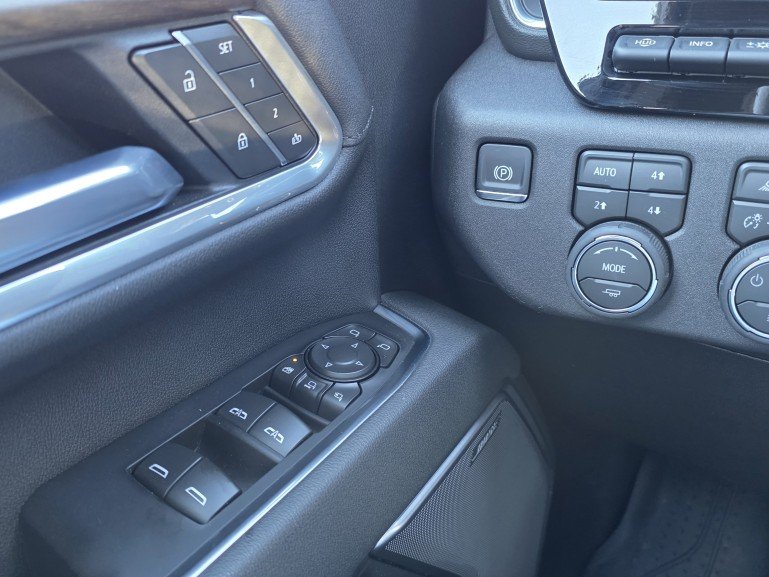 2026 CHEVROLET Silverado 3500HD K3500 SILVERADO CREW CAB HIGH COUNTRY L/BOX DURAMAX DRW (3LZ) Black Mont-Laurier - photo #14