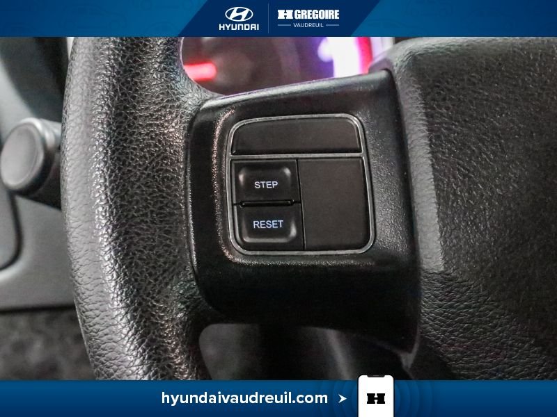 Dodge GR Caravan YA921 | Canada Value Package 2WD 2018 Rouge Laval - photo #21