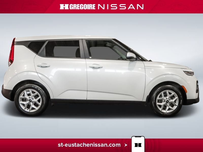 2022 Kia Soul White Saint-Eustache - photo #12
