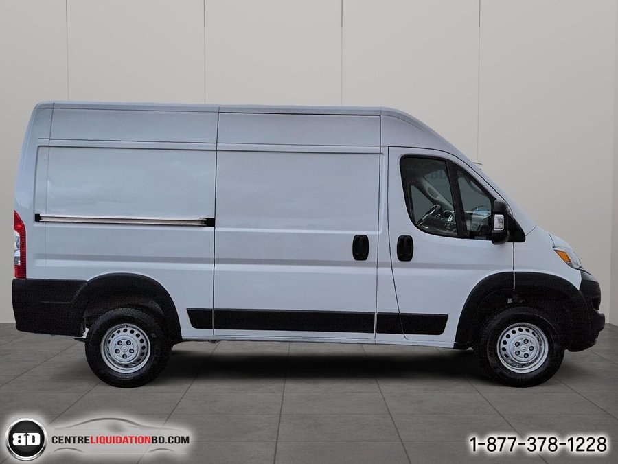 2025 Ram ProMaster fourgonnette utilitaire 2500 Tradesman toit élevé 136 po avec siège passager White