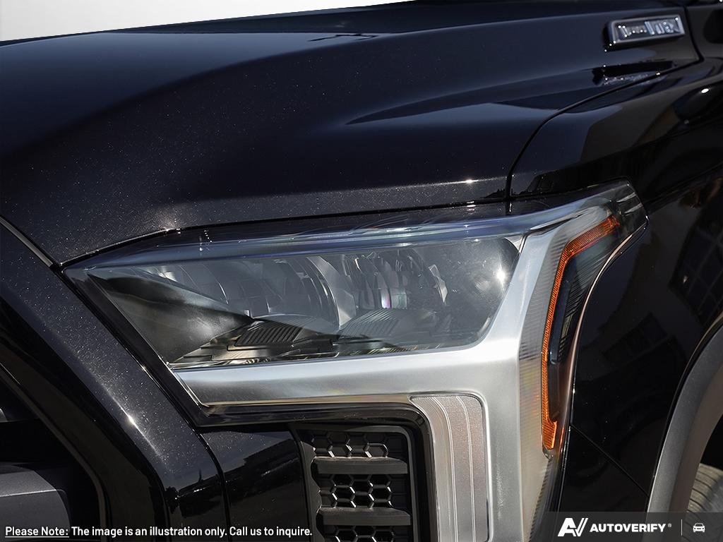 Toyota Tundra Platinum hybride CrewMax 4x4 2026 Noir minuit métallisé Sherbrooke - photo #9