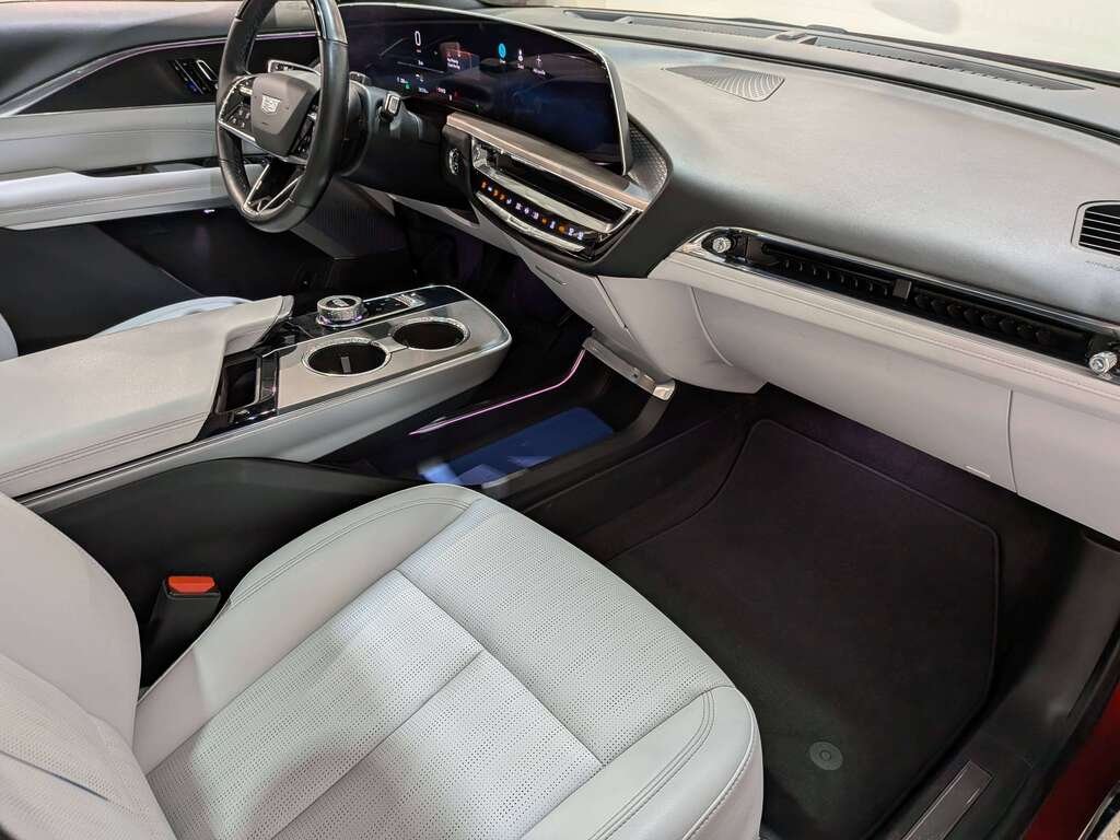 Cadillac LYRIQ 4dr Sport w/1SJ 2024 Rouge Val-David - photo #17