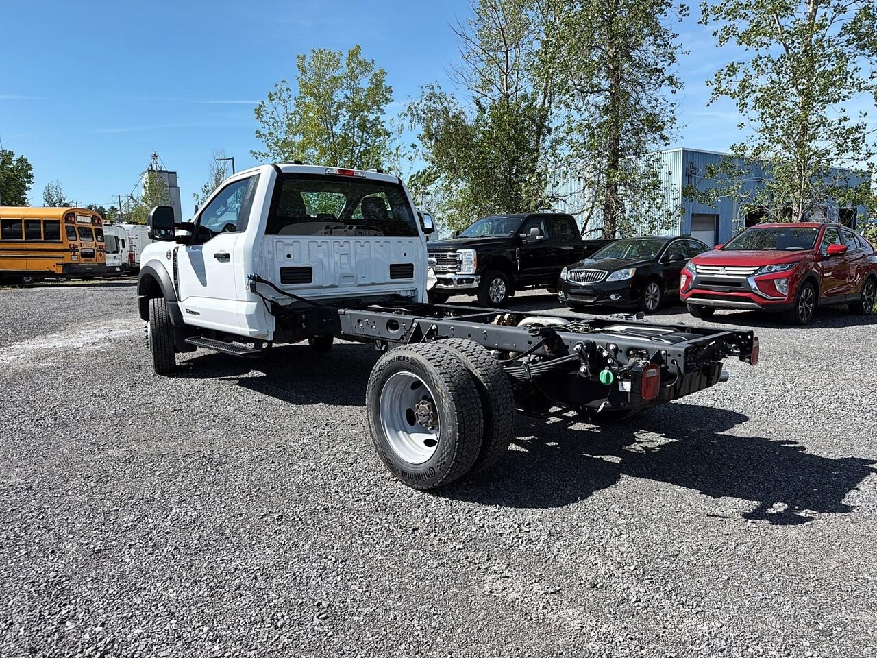 Ford Super Duty F-550 DRW 2F397 | XL 2026 Blanc Oxford Saint-Jérôme - photo #3