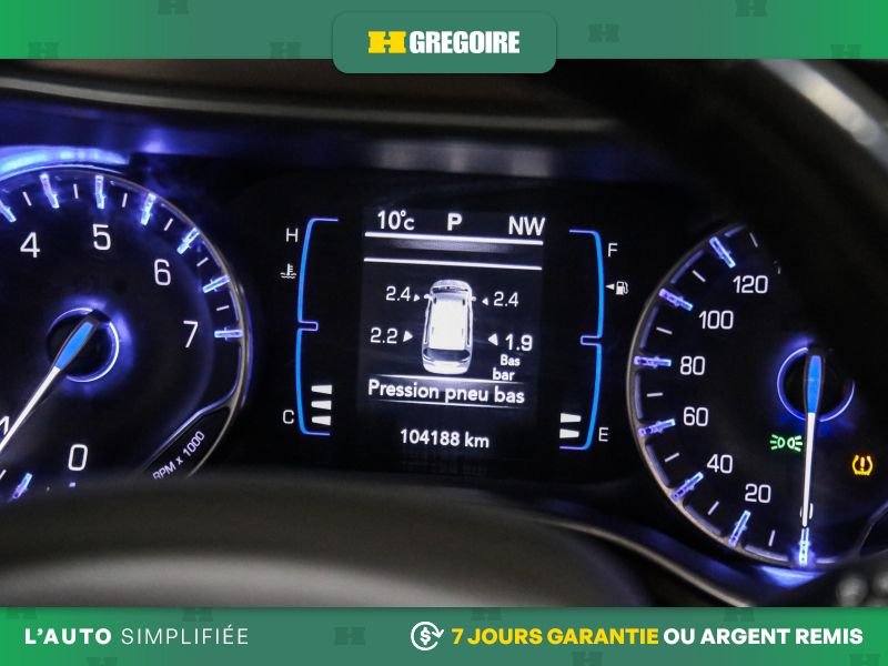 2020 Chrysler Pacifica Grey Saint-Eustache - photo #20