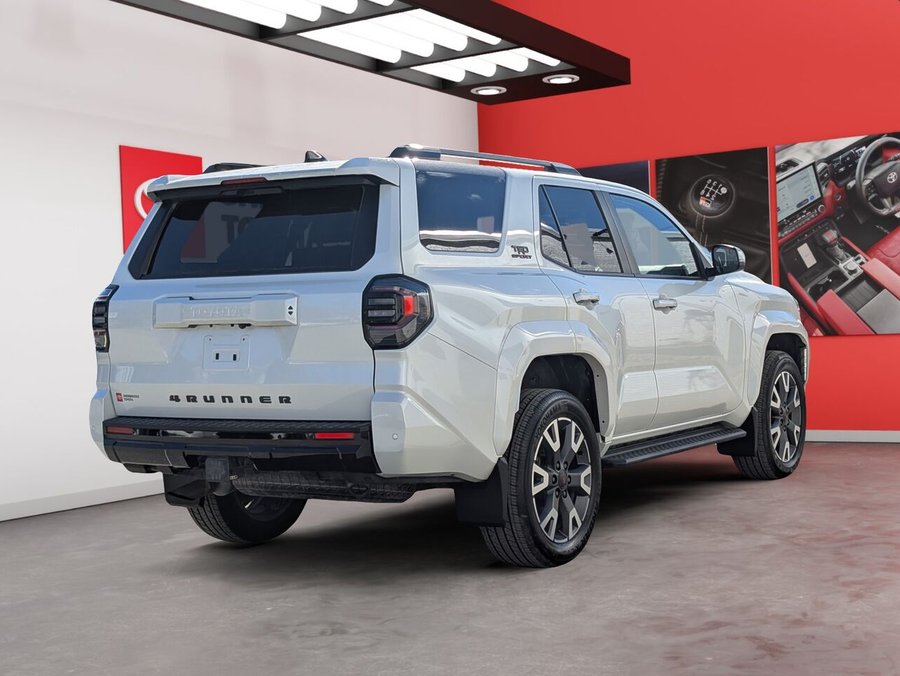 Toyota 4Runner TRD SPORT/SIÈGES CHAUFFANTS/TOIT OUVRANT/VOLANT CHAUFFANT/AC BIZONE/CAMÉRA DE RECUL/ 2025 Blanc