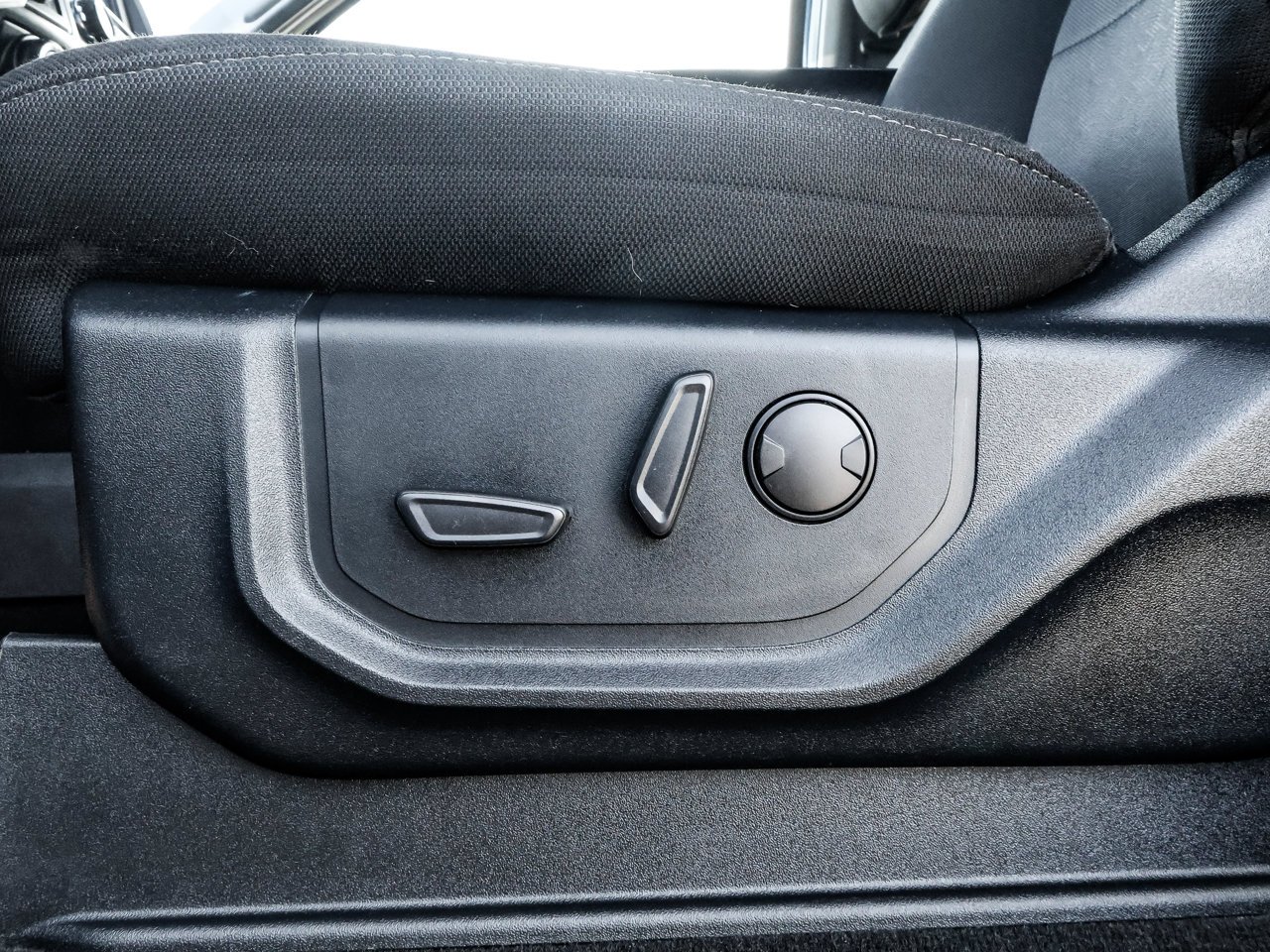 2020 Ford F-150 XLT 4WD SuperCrew 5.5' Box Blue Sherwood Park - photo #20