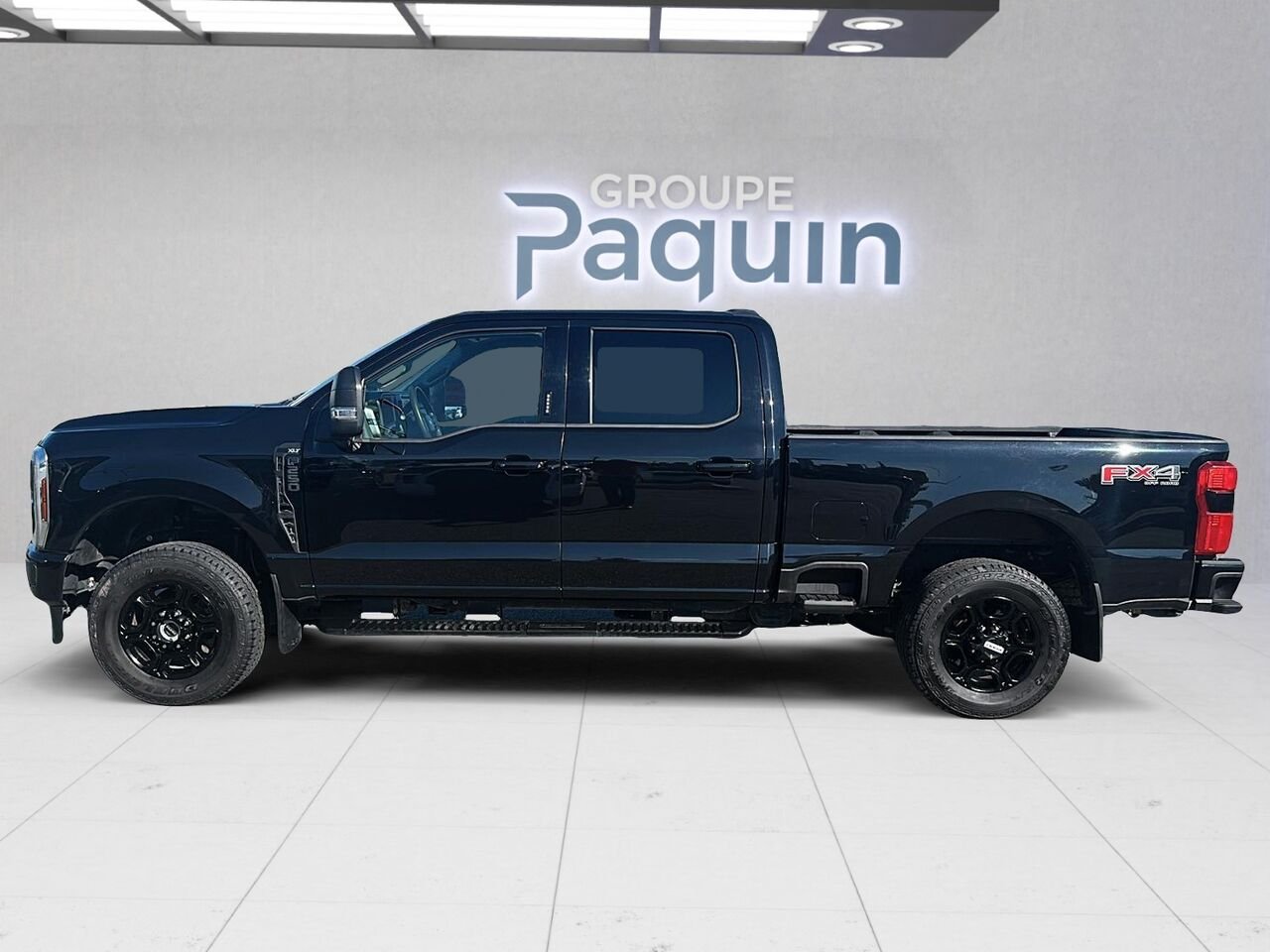 2024 Ford Super Duty F-250 SRW Black Rouyn-Noranda - photo #4