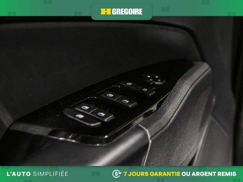 2023 Kia Sportage Silver Blainville - photo #15