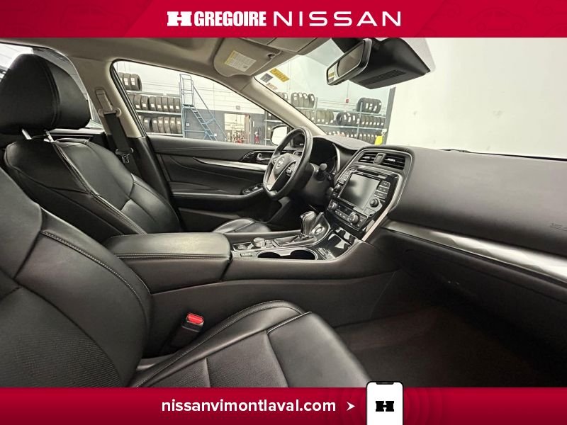 2023 Nissan Maxima White Saint-Eustache - photo #10