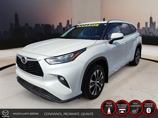 Toyota Highlander XLE | TOIT OUVRANT | CUIR | 3e RANGÉE | AWD 2021 Blanc