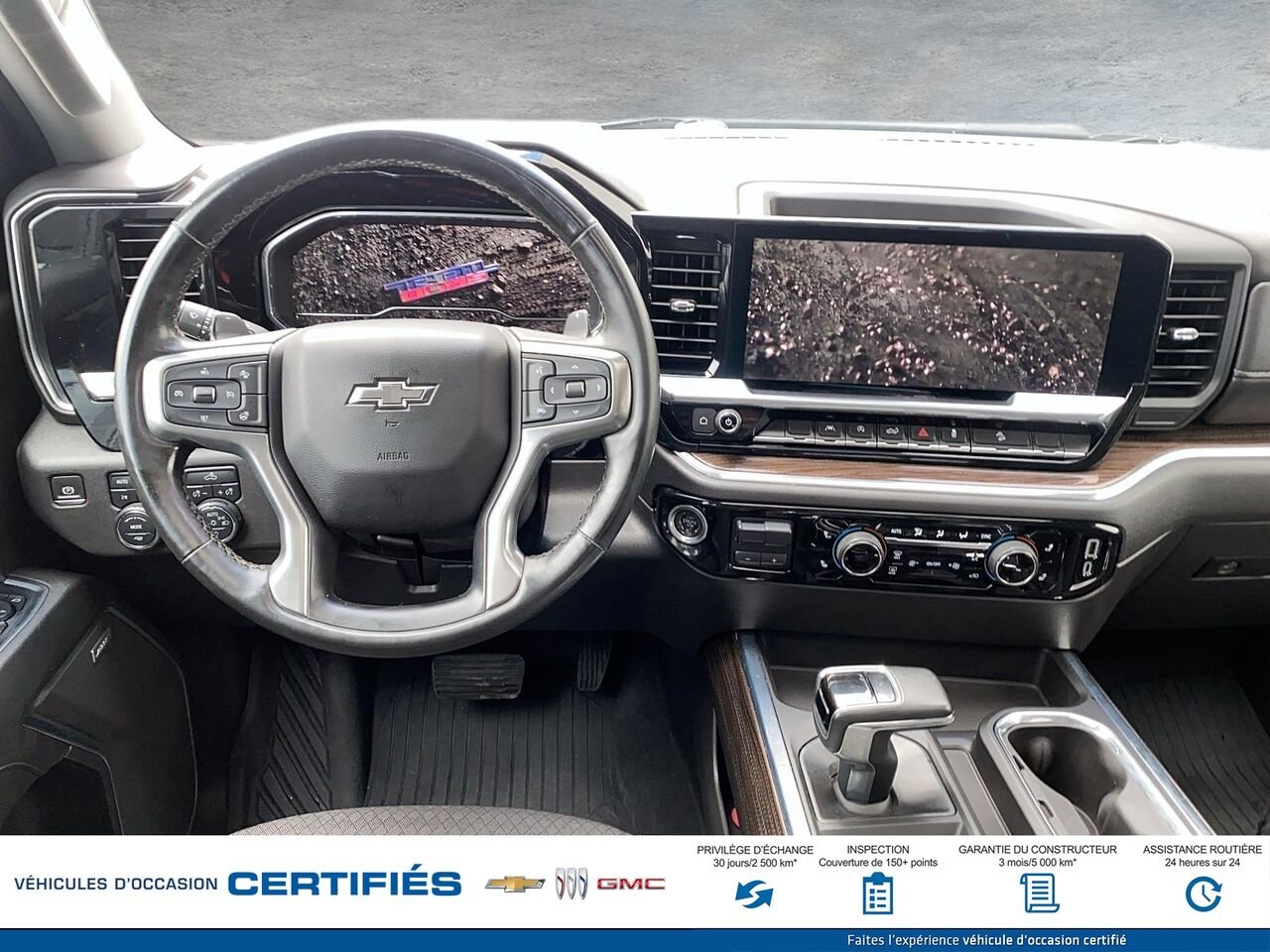 CHEVROLET SILVERADO LT Trail Boss cabine multiplace 4RM 157 po 2024 Blanc Montmagny - photo #9