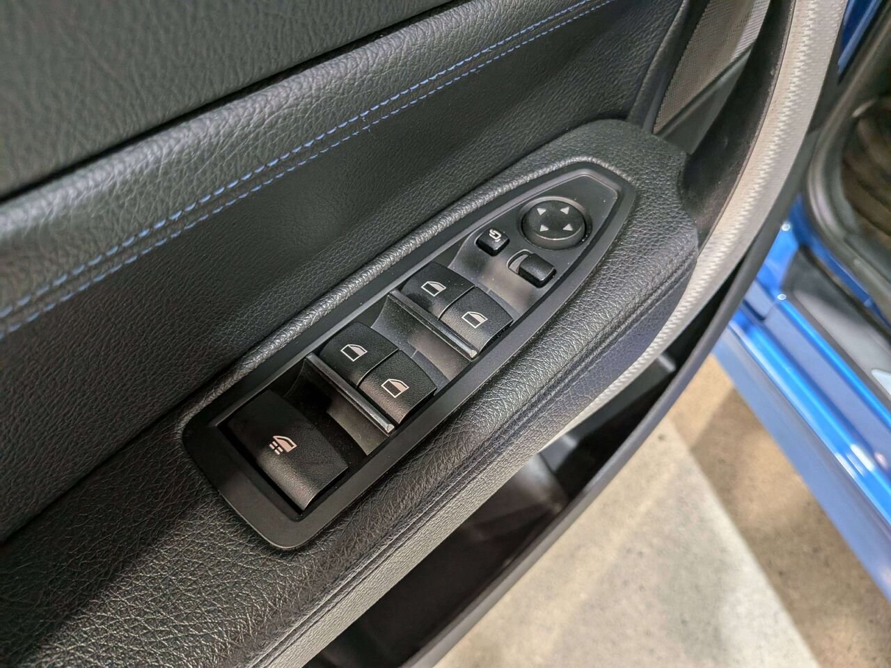 2018 BMW 2 Series M240i xDrive Cabriolet Blue Val-David - photo #28