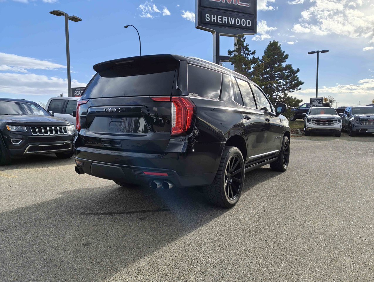 2023 GMC Yukon 4WD 4dr Denali Black Sherwood Park - photo #5