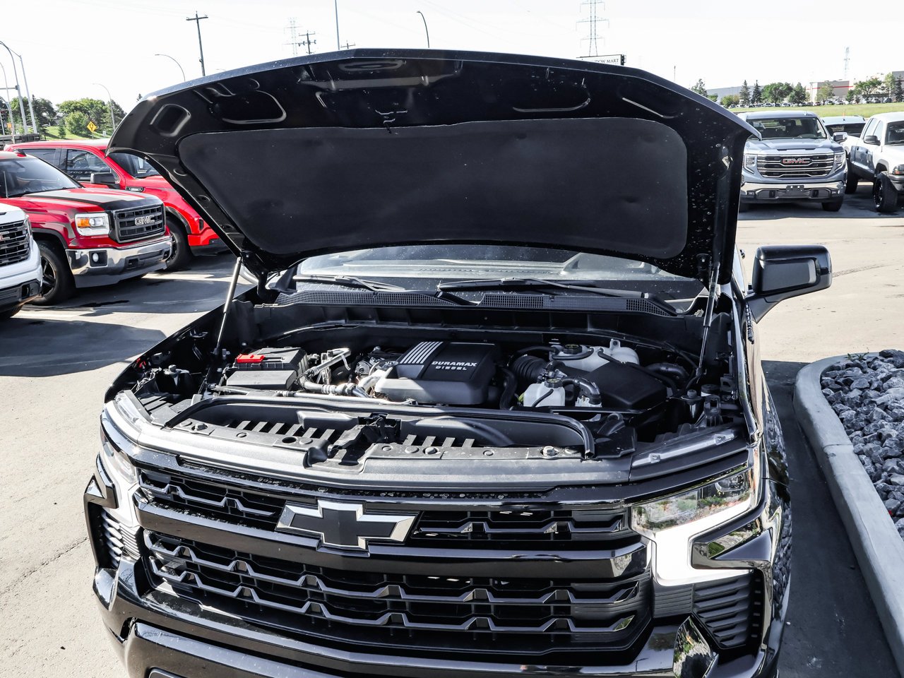 2025 Chevrolet Silverado 1500 4WD Crew Cab 147 RST Black Sherwood Park - photo #9