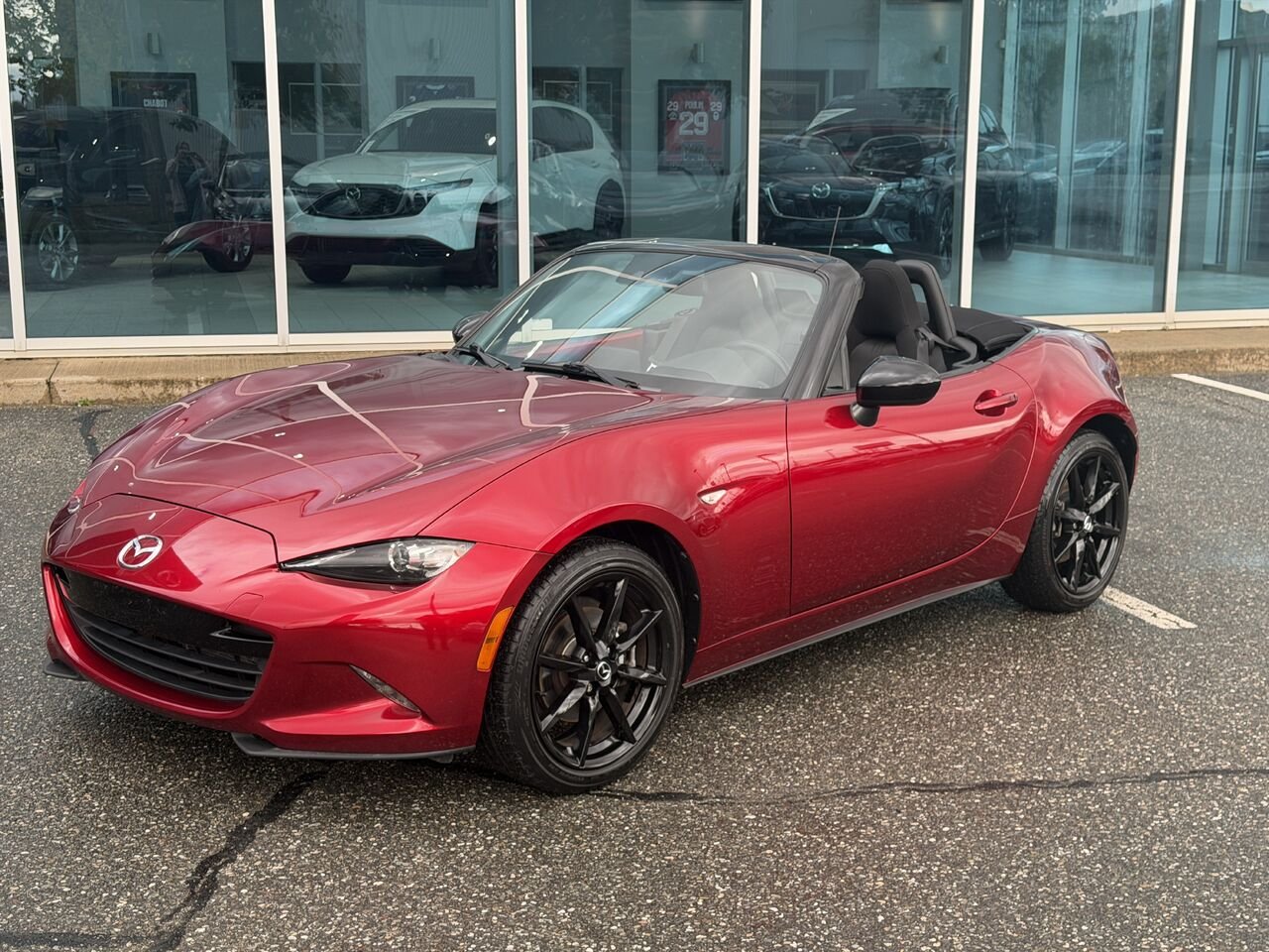 Mazda MX-5 2021 Rouge Ste-Marie - photo #0