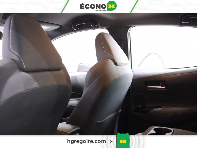 2019 Toyota Corolla White Blainville - photo #18