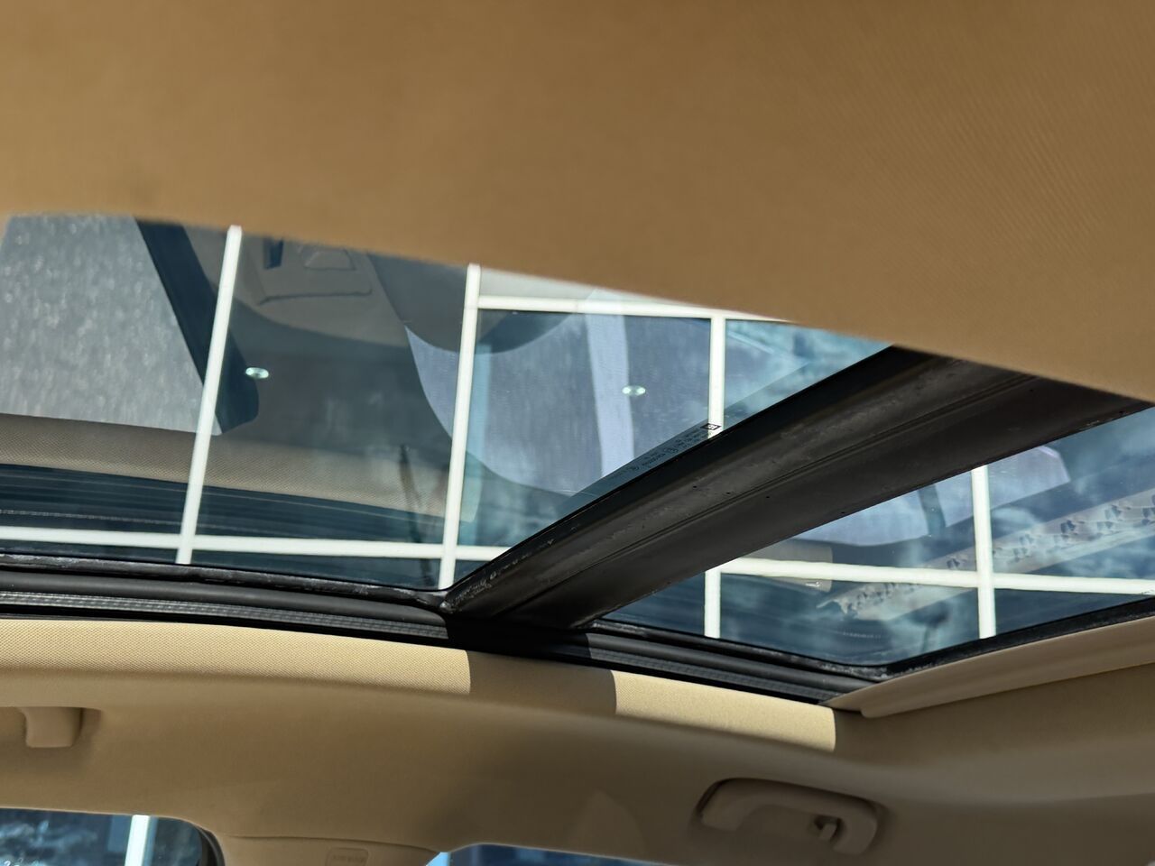 Photo 9 — Buick LaCrosse 2010