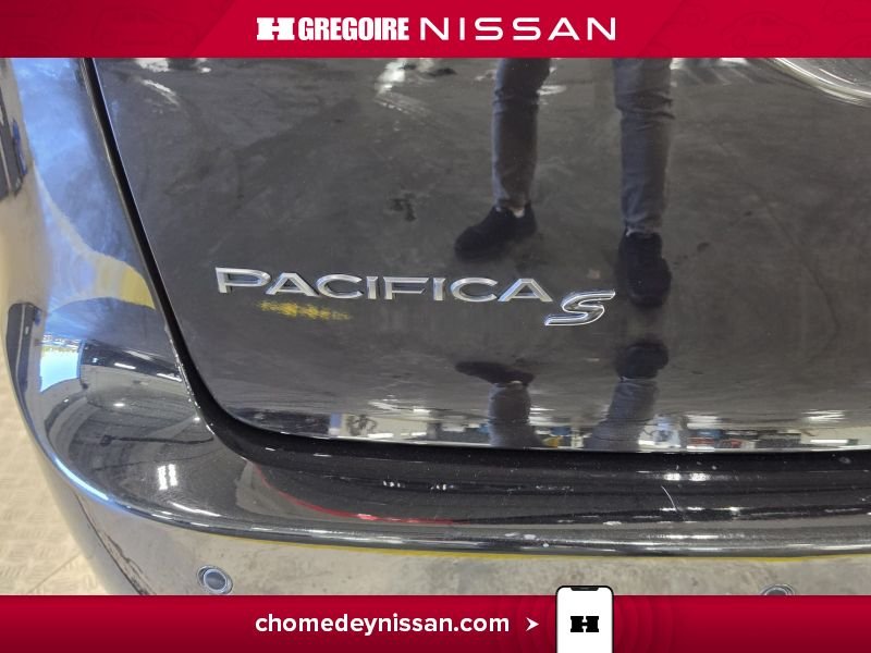 2025 Chrysler Pacifica Black Saint-Eustache - photo #13