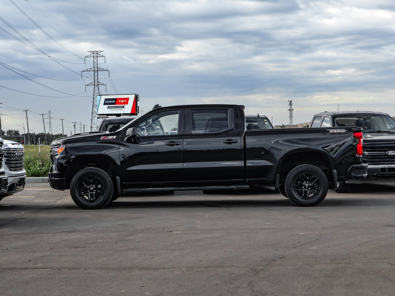 2024 Chevrolet Silverado 1500 4WD Crew Cab 157 Custom Trail Boss Black Sherwood Park - photo #4