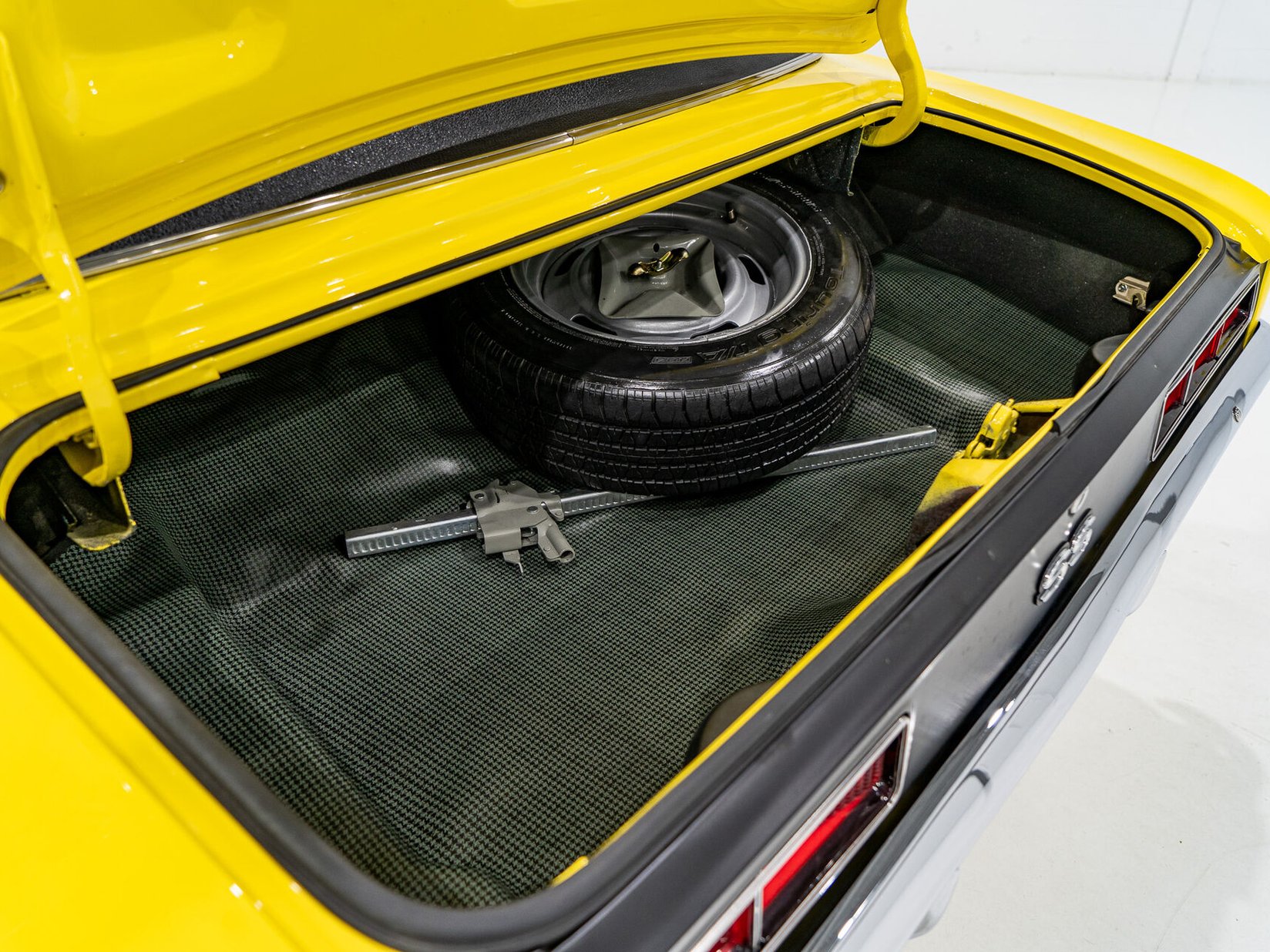 Chevrolet Camaro SS **PRIX EN USD** With factory A/C 1969 Jaune Montréal - photo #72