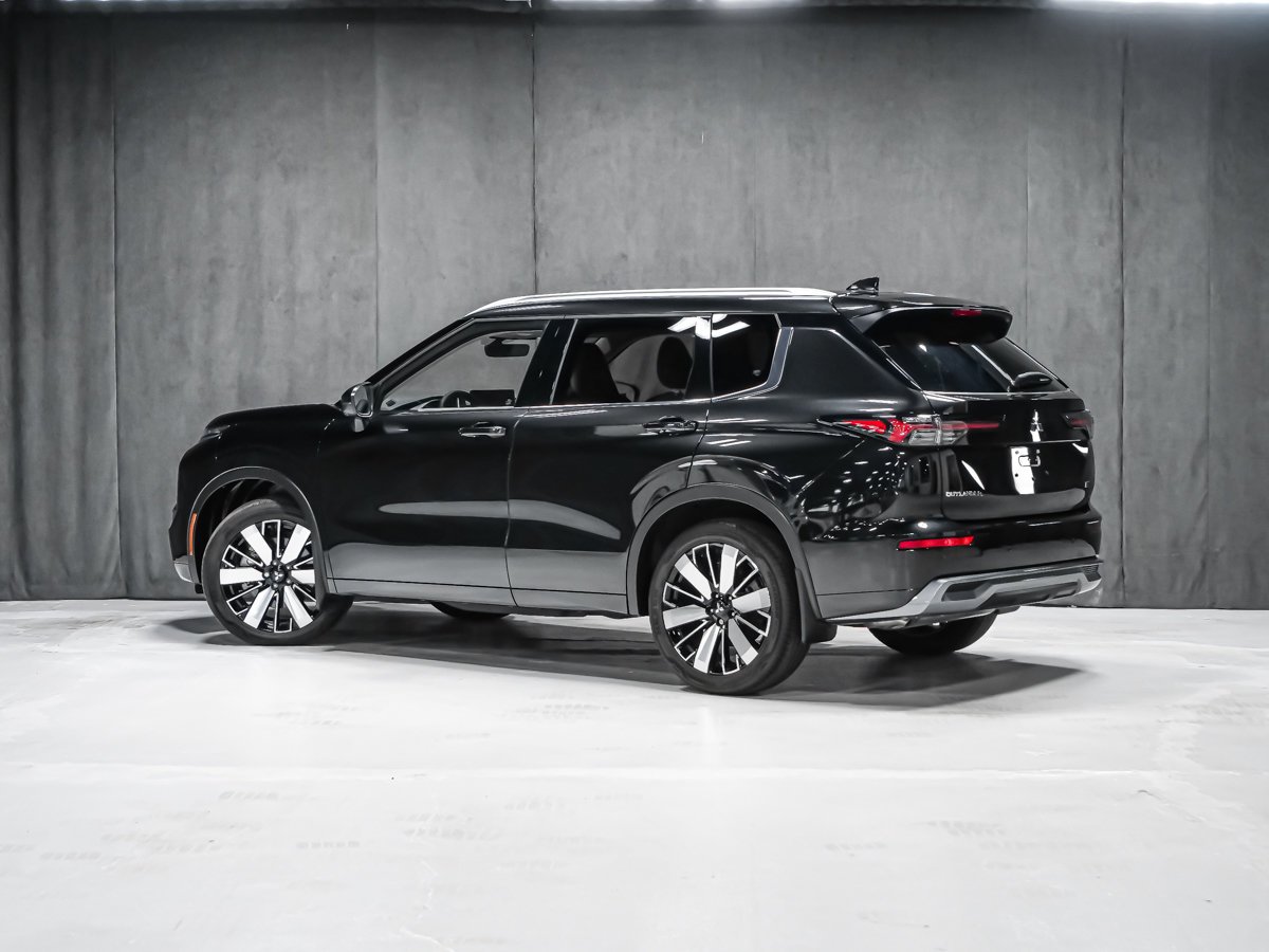 Mitsubishi Outlander GT 2026 Diamant noir Montréal - photo #3
