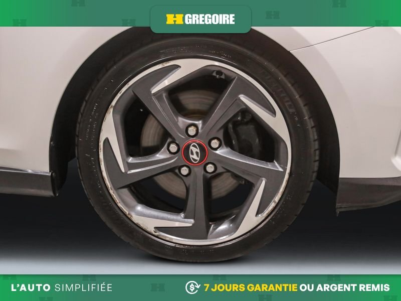 2019 Hyundai Veloster White Blainville - photo #32