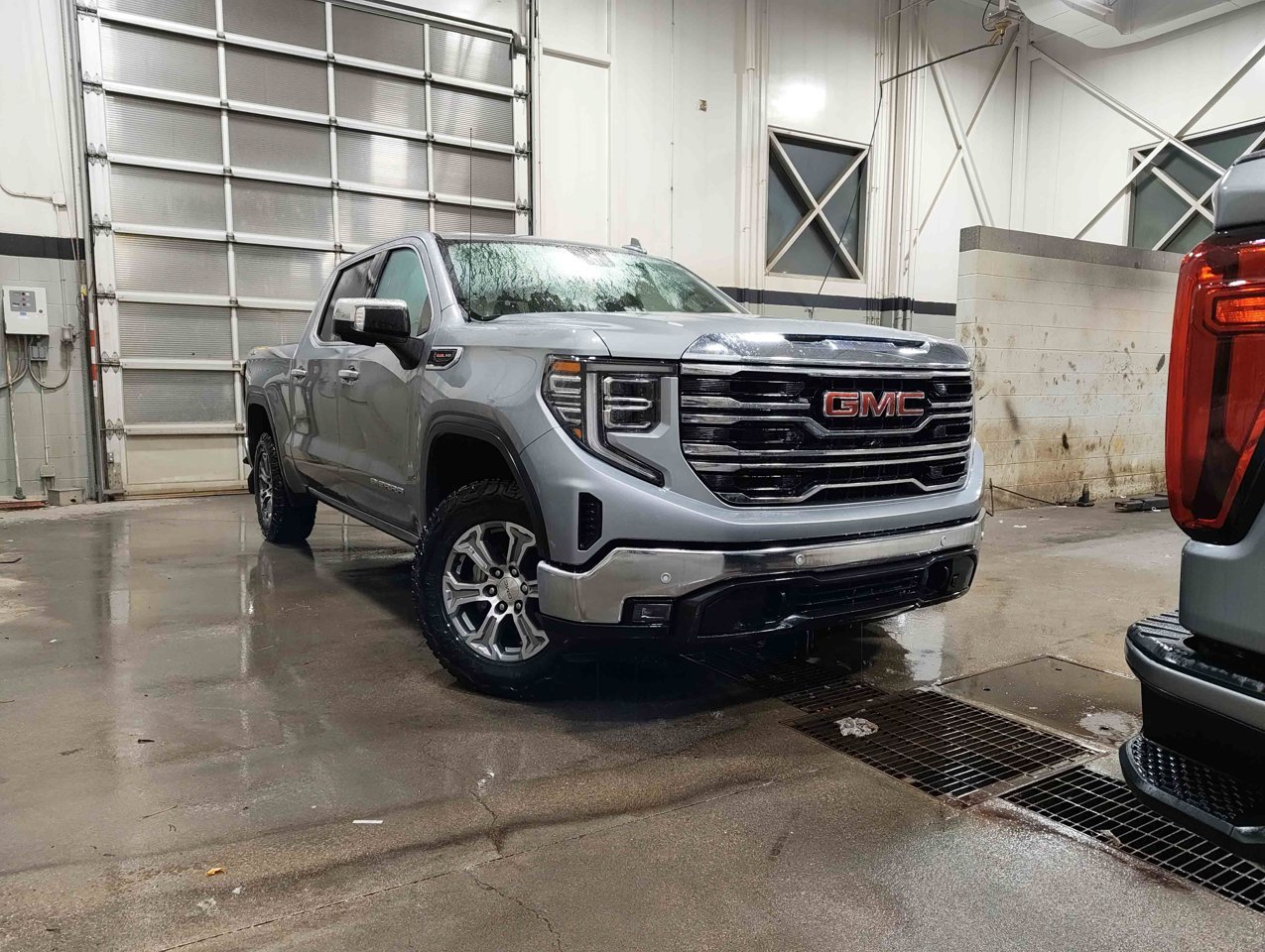 2024 GMC Sierra 1500 4WD Crew Cab 147 SLT Grey Sherwood Park - photo #1